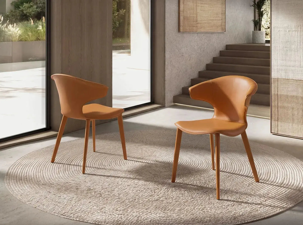 Chaise en cuir orange fait mains DecoNovis