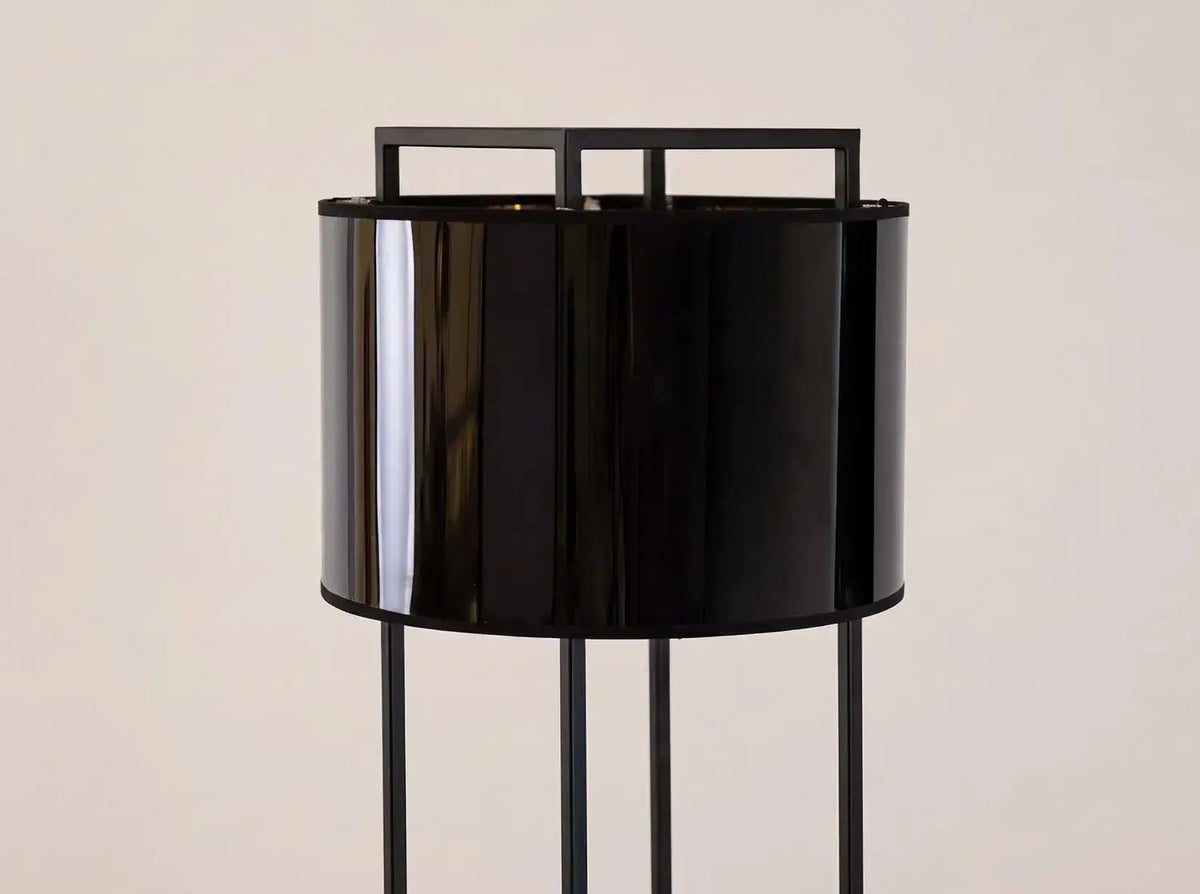 Lampadaire en PVC noir et doré brillant fait mains DecoNovis