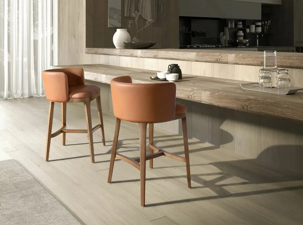 Tabouret en similicuir marron DecoNovis